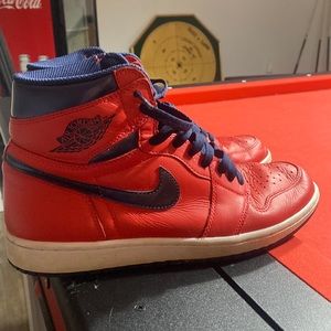 Air Jordan 1 letterman colourway! 🔴🔵